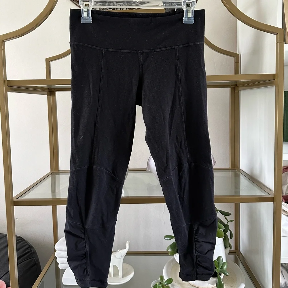 Lululemon black leggings